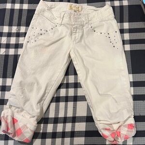 White bedazzled capris 🪩
